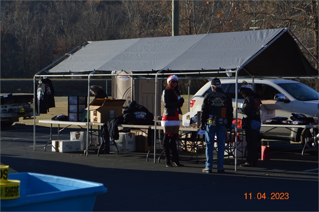 2023 Nov 4 Smoky Mountain Toy Run Photos at Smoky Mountain HOG