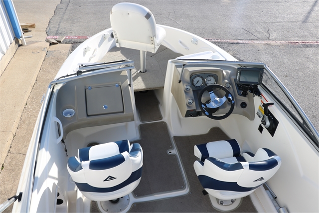 2011 Larson LX850 at Jerry Whittle Boats