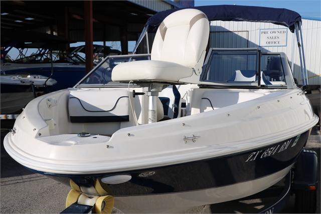 2011 Larson LX850 at Jerry Whittle Boats