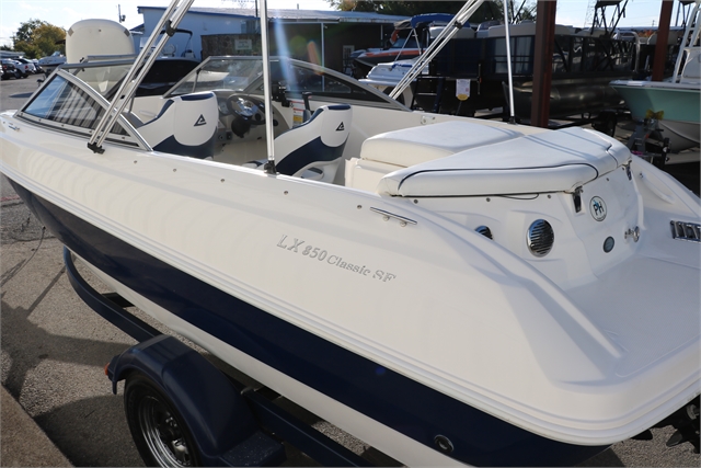 2011 Larson LX850 at Jerry Whittle Boats