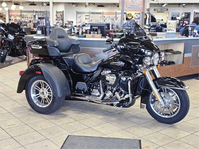 2021 Harley-Davidson Tri Glide Ultra at Destination Harley-Davidson®, Tacoma, WA 98424