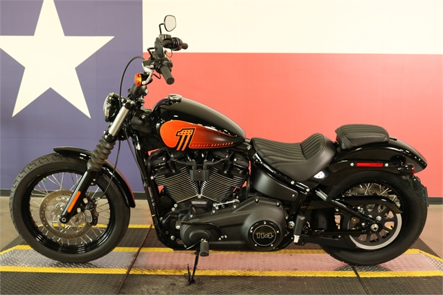 2021 Harley-Davidson Street Bob 114 at Texas Harley