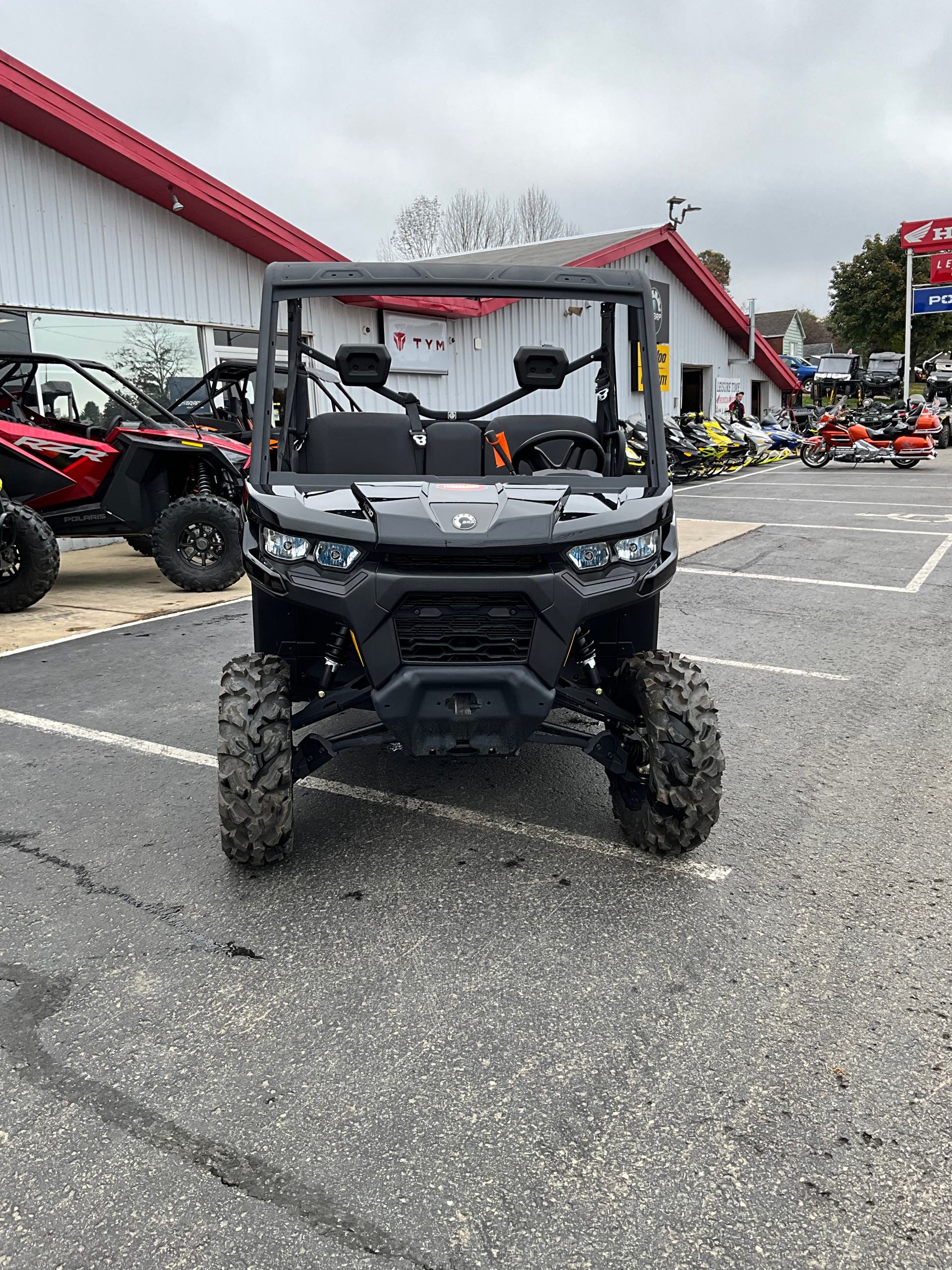 2023 Can-Am Defender DPS HD10 at Leisure Time Powersports of Corry