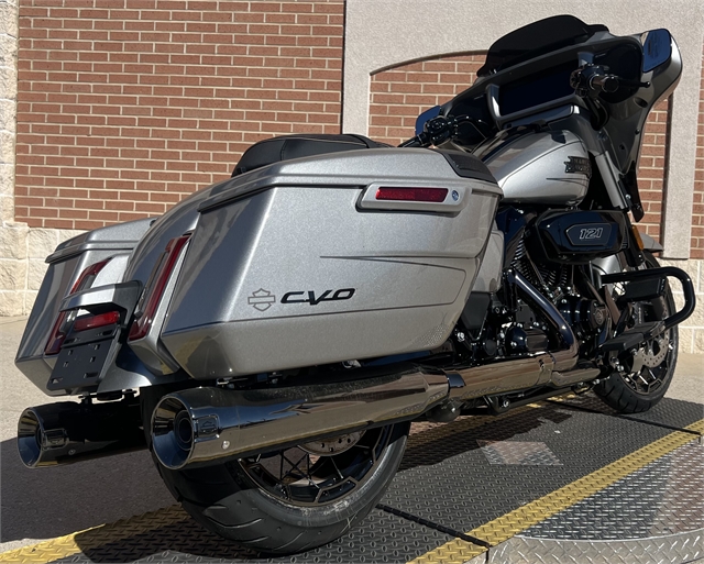 2023 Harley-Davidson Street Glide CVO Street Glide at Roughneck Harley-Davidson