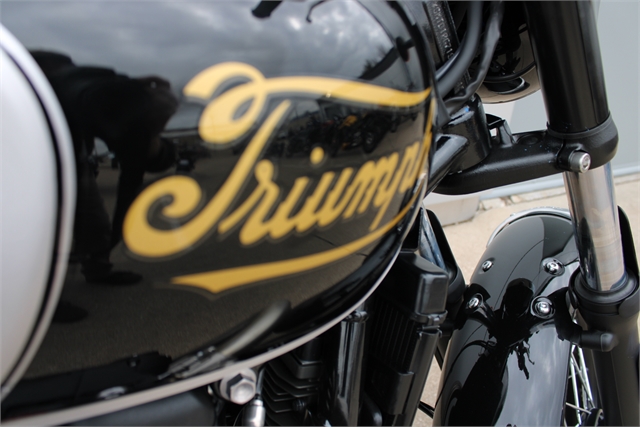 2025 Triumph Bonneville T100 ICON Base at Eurosport Cycle