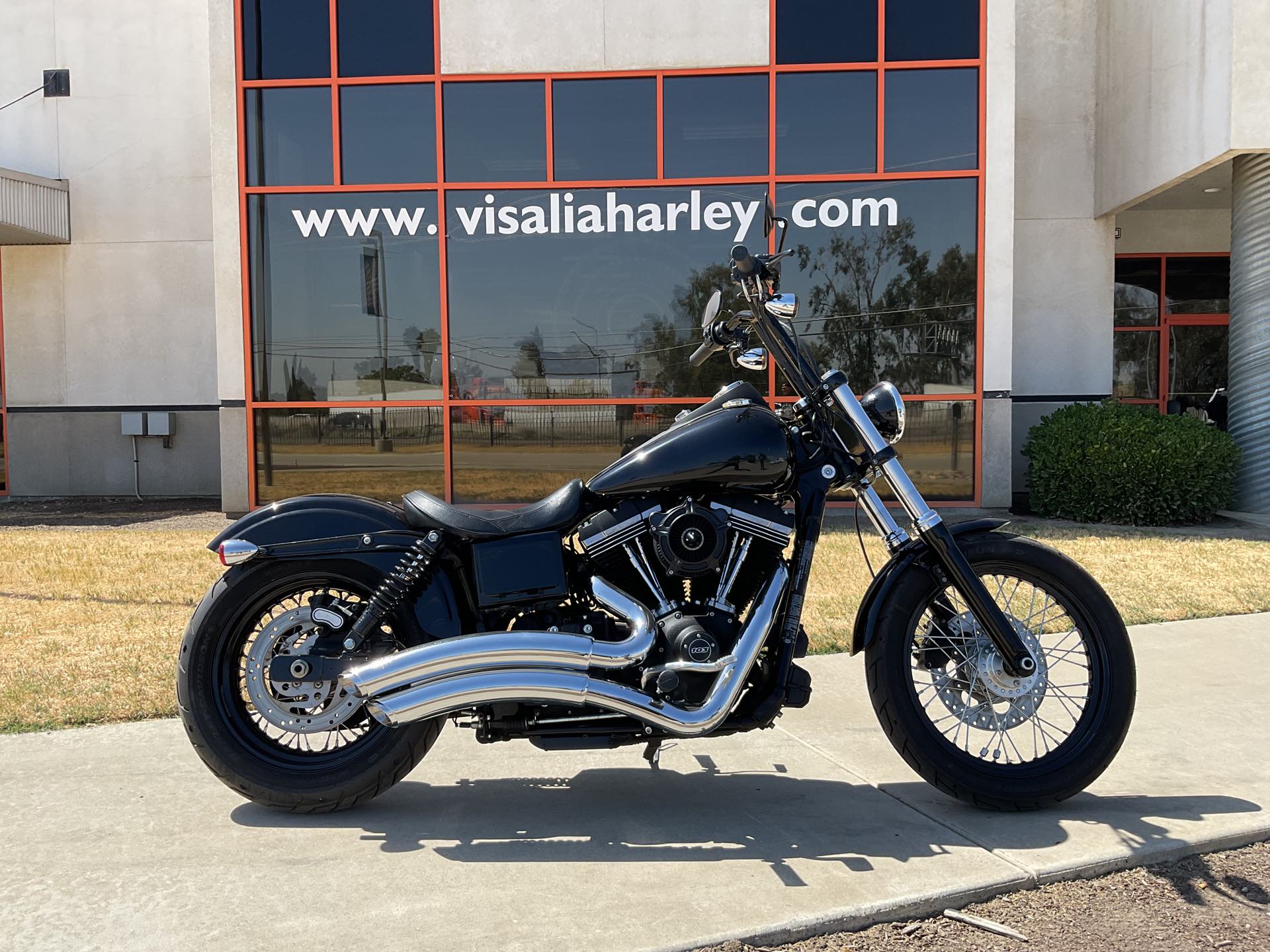 2014 Harley-Davidson Dyna Street Bob at Visalia Harley-Davidson