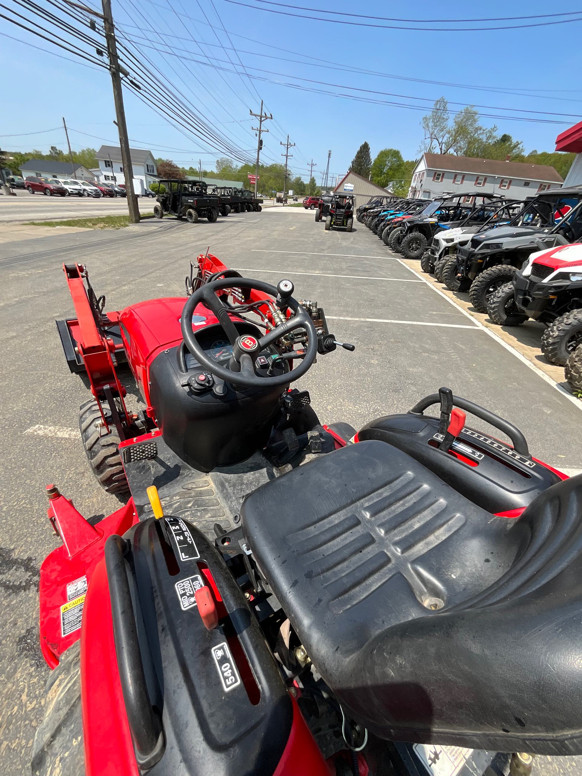 2019 Branson Tractors 10 Series 2510h at Leisure Time Powersports of Corry