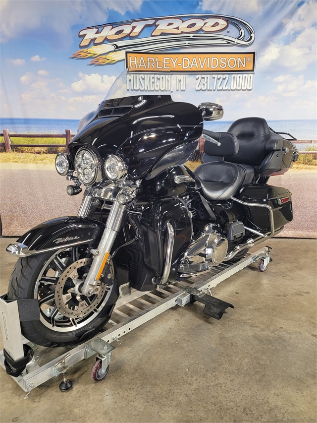 2019 Harley-Davidson FLHTCU at Hot Rod Harley-Davidson