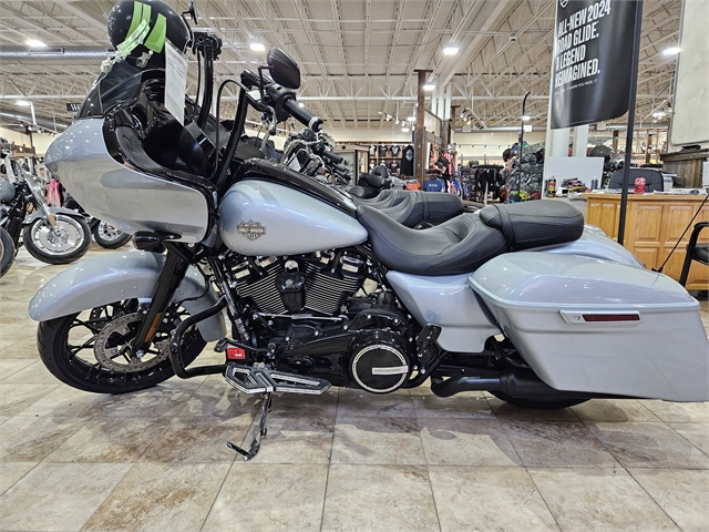 2023 Harley-Davidson Road Glide Special at Arkport Cycles