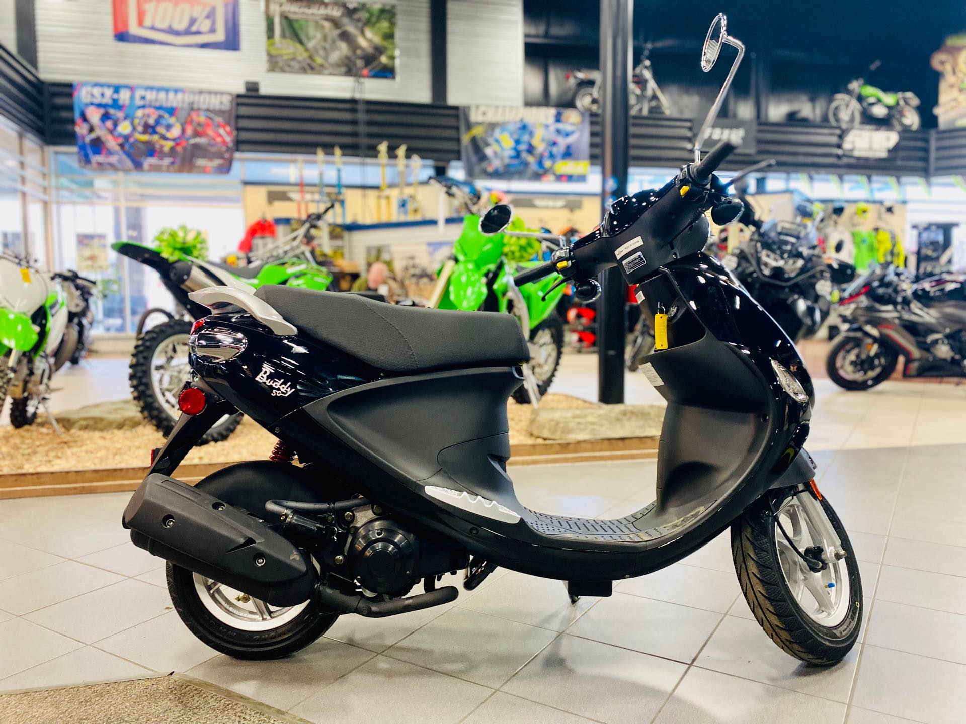2022 Genuine Scooter Co Buddy 50 at Rod's Ride On Powersports