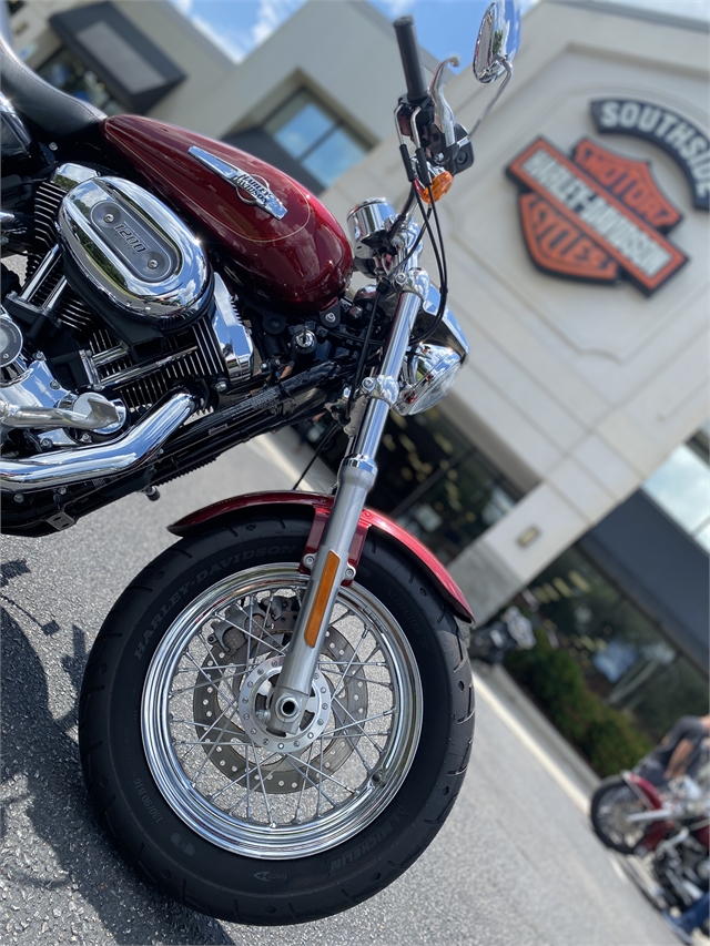 2017 Harley-Davidson Sportster 1200 Custom at Southside Harley-Davidson