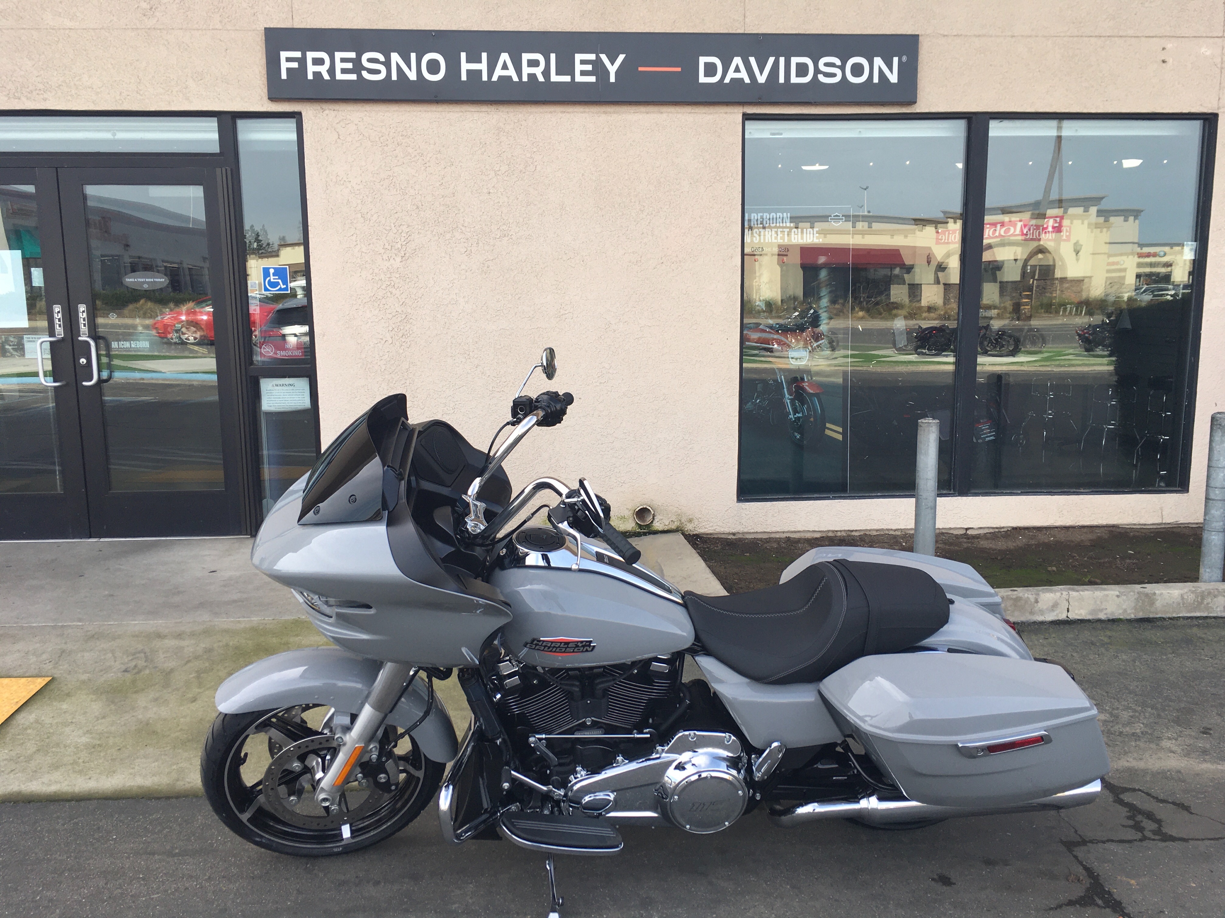 2024 Harley-Davidson FLTRX Base at Fresno Harley-Davidson